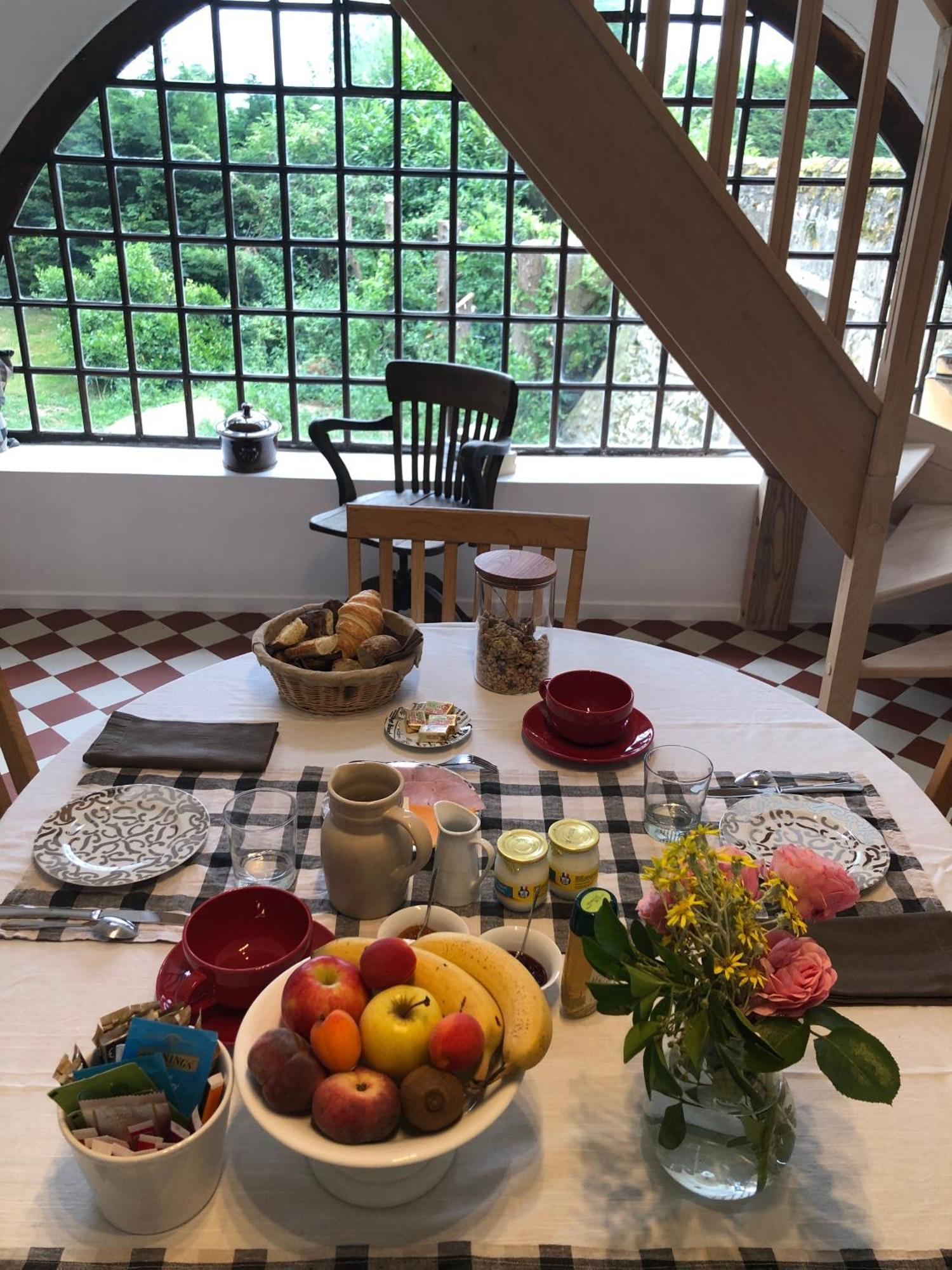 Les Chambres De Mont St Sebastien Soignolles-en-Brie Extérieur photo